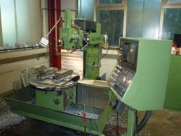 Hermle UWF1000 Universalfräsmaschine mit Rundtisch